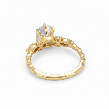 oval diamond ring with diamond band​

