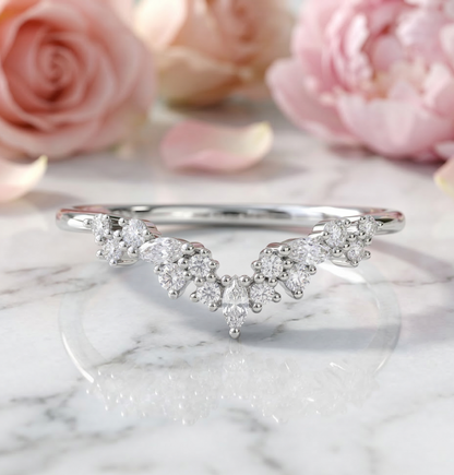 0.23 Ct Curved Lab-Grown Diamond Wedding Band