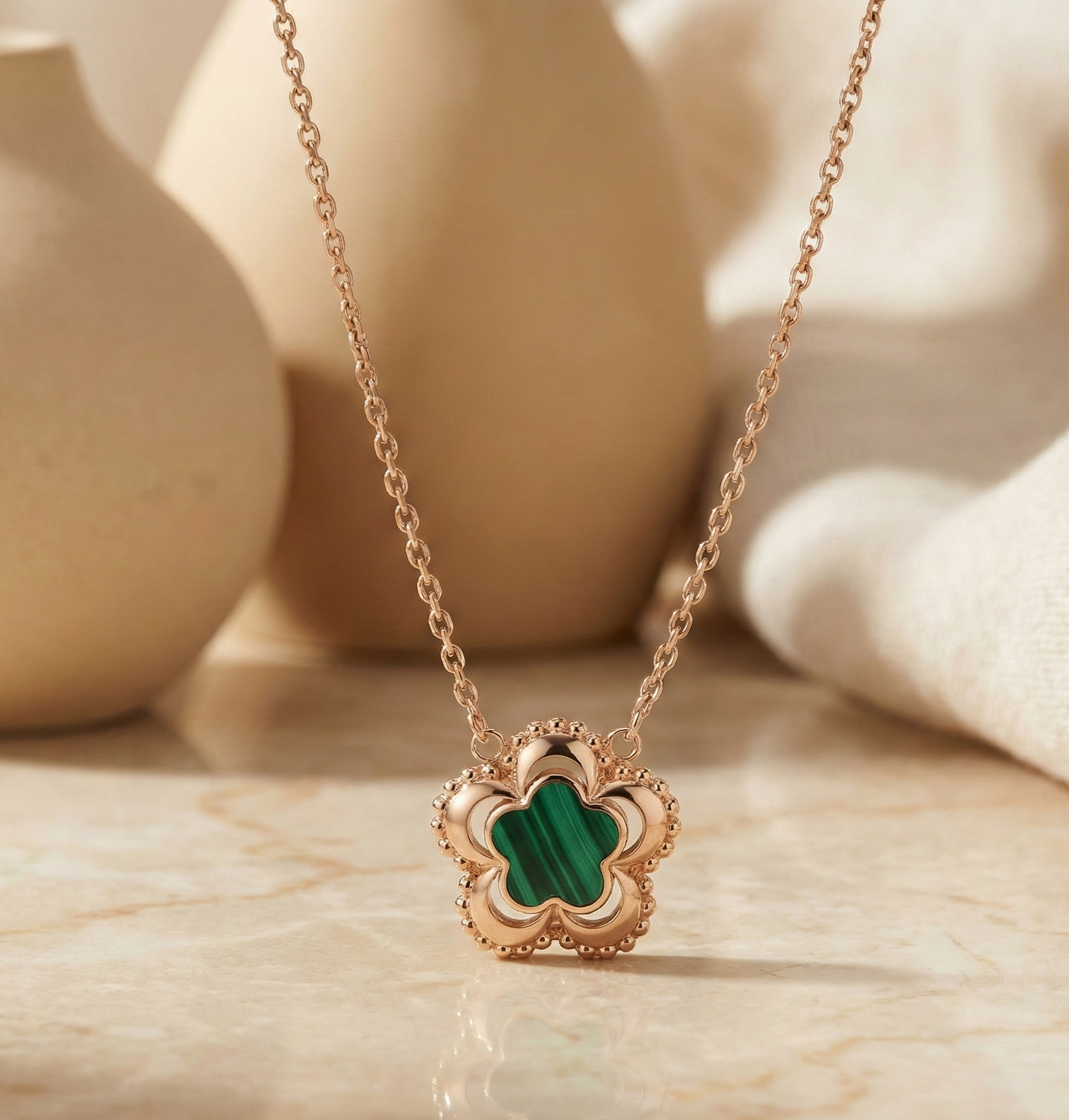 13.4 mm Green Malachite Clover Pendant Necklace