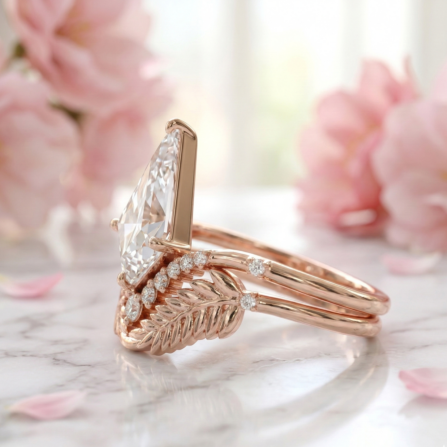 leaf setting engagement ring​

