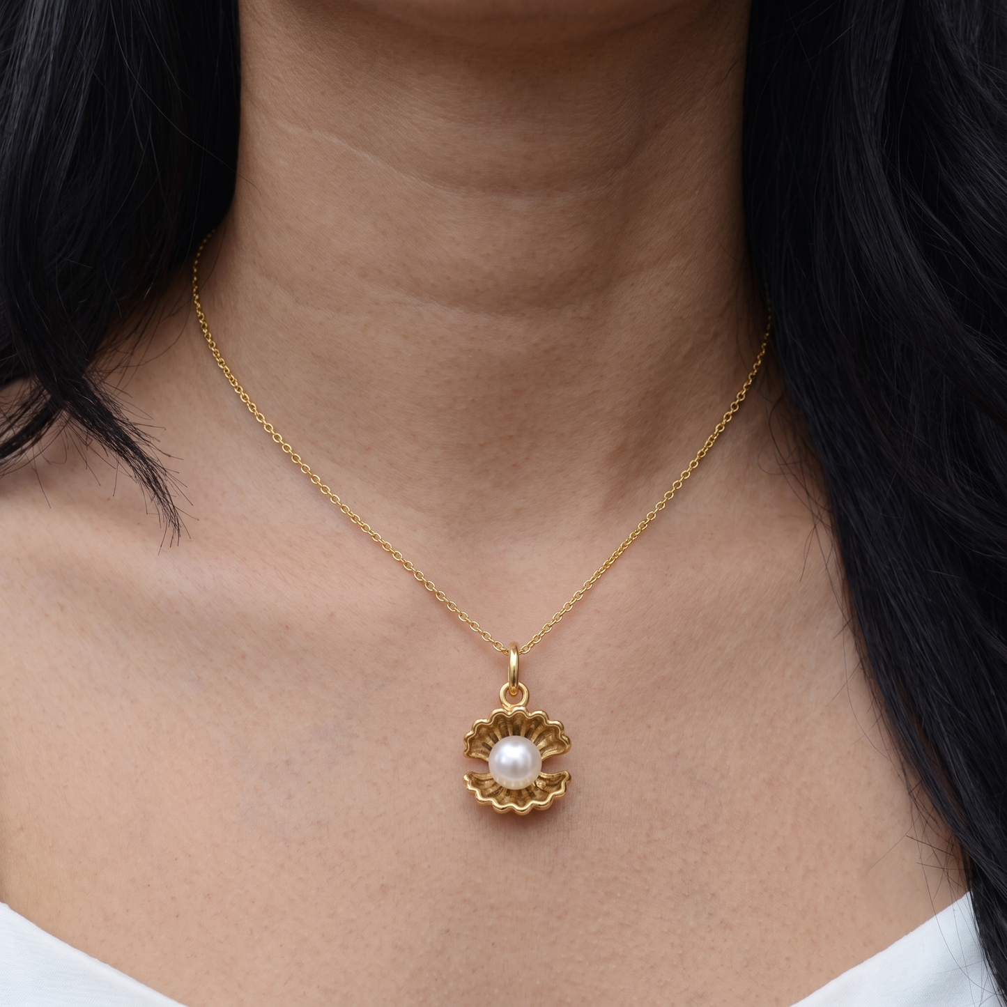 14K Gold Pearl Oyster Necklace