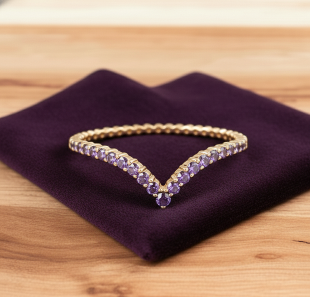0.110 Ct Purple CZ V-Shaped Ring – Curved CZ Band