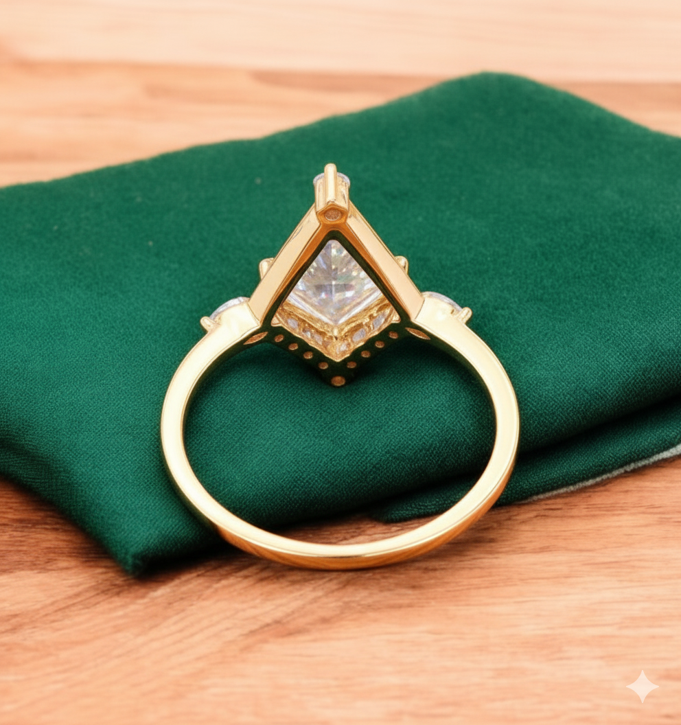 1.700ct Vintage Kite-Cut Lab-Grown Diamond Engagement Ring