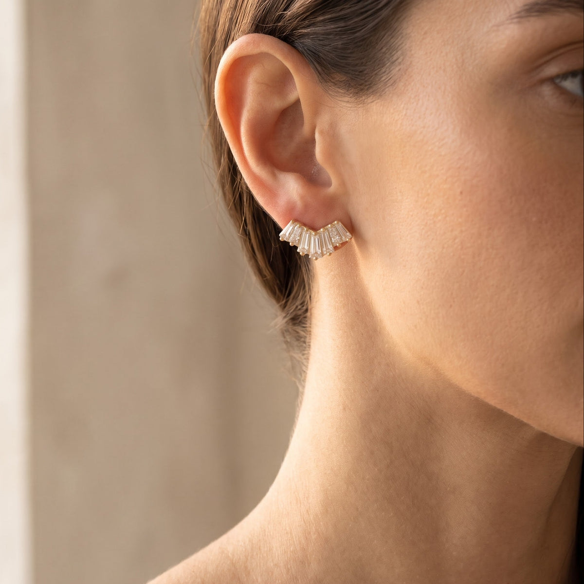 baguette diamond studs​

