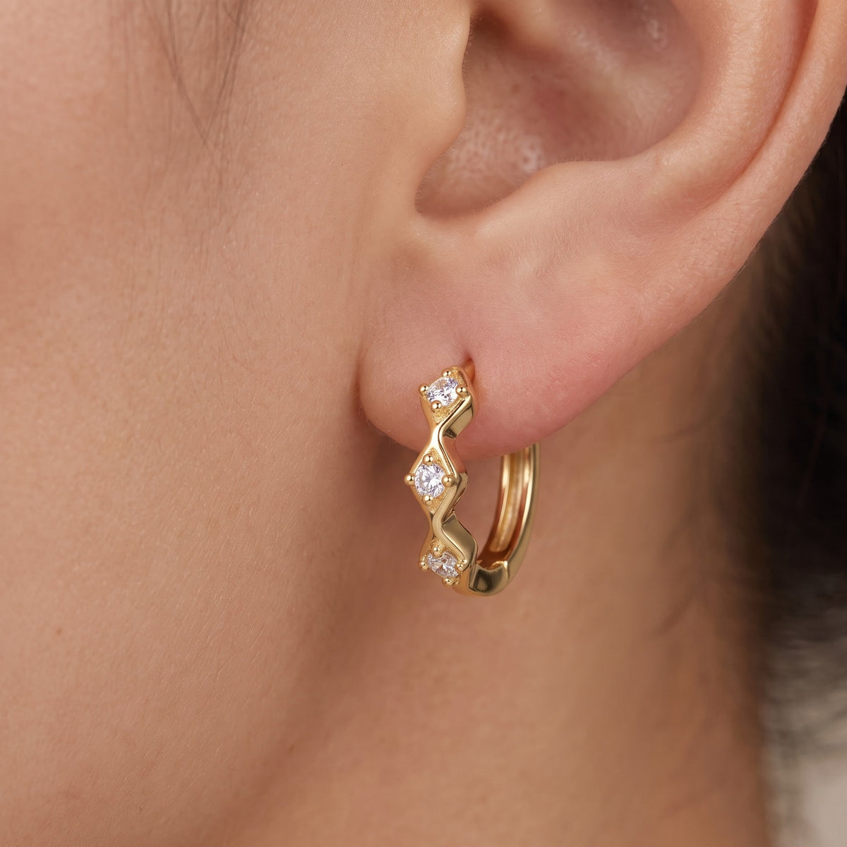 huggie earring hoops​

