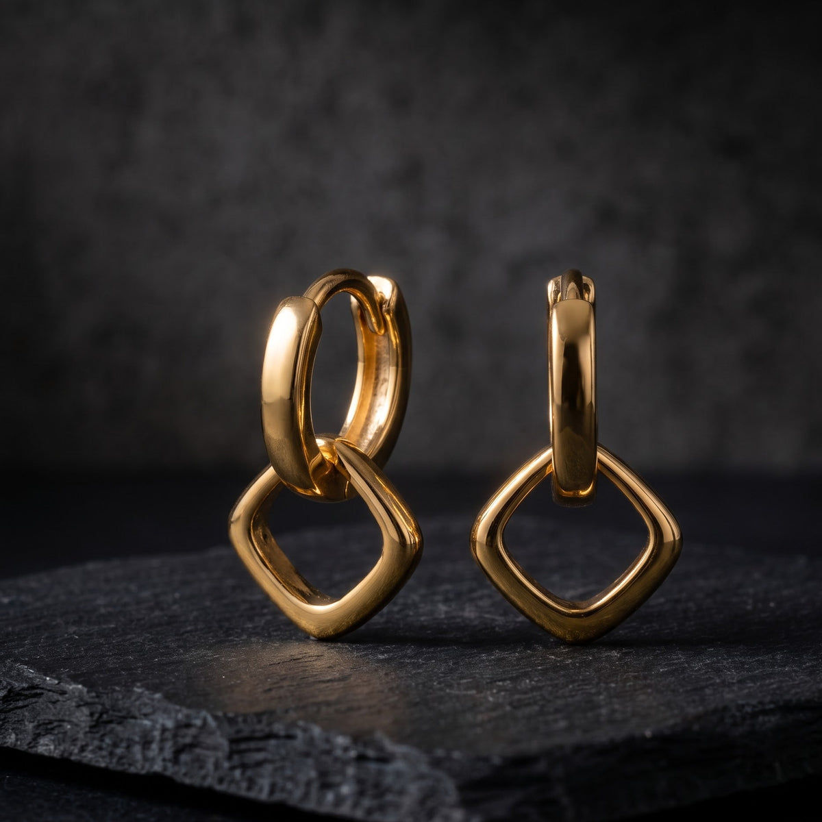 dangling earrings​


