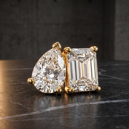 diamonds studs earrings​

