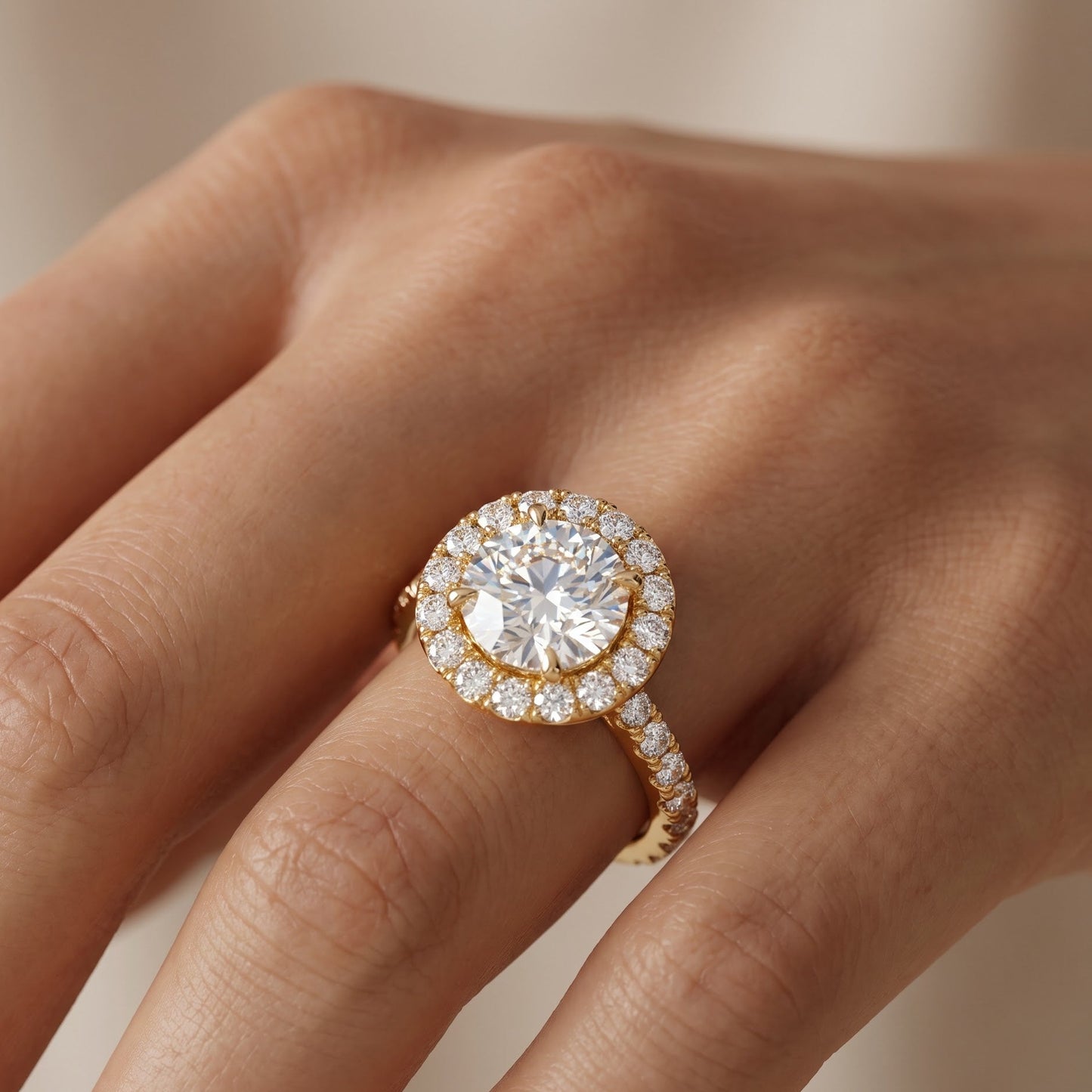 round engagement rings with halo​

