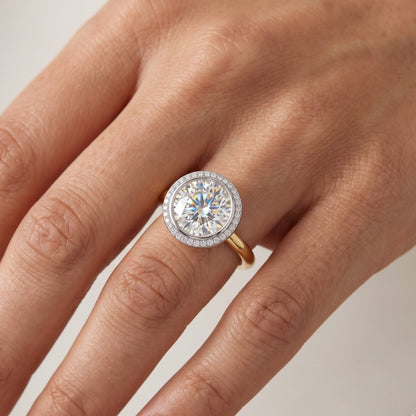 halo diamond ring​

