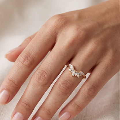 wedding bands with baguette diamonds​

