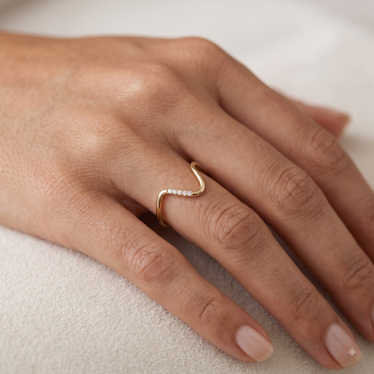 0.073 ct Lab Grown Diamond V Shape Curved Wedding Band Ring