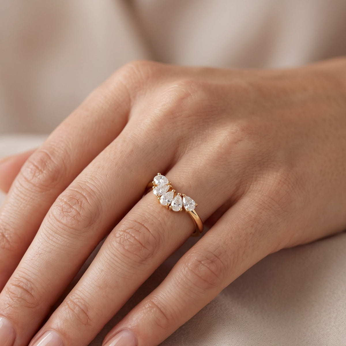 pear shaped diamond wedding band