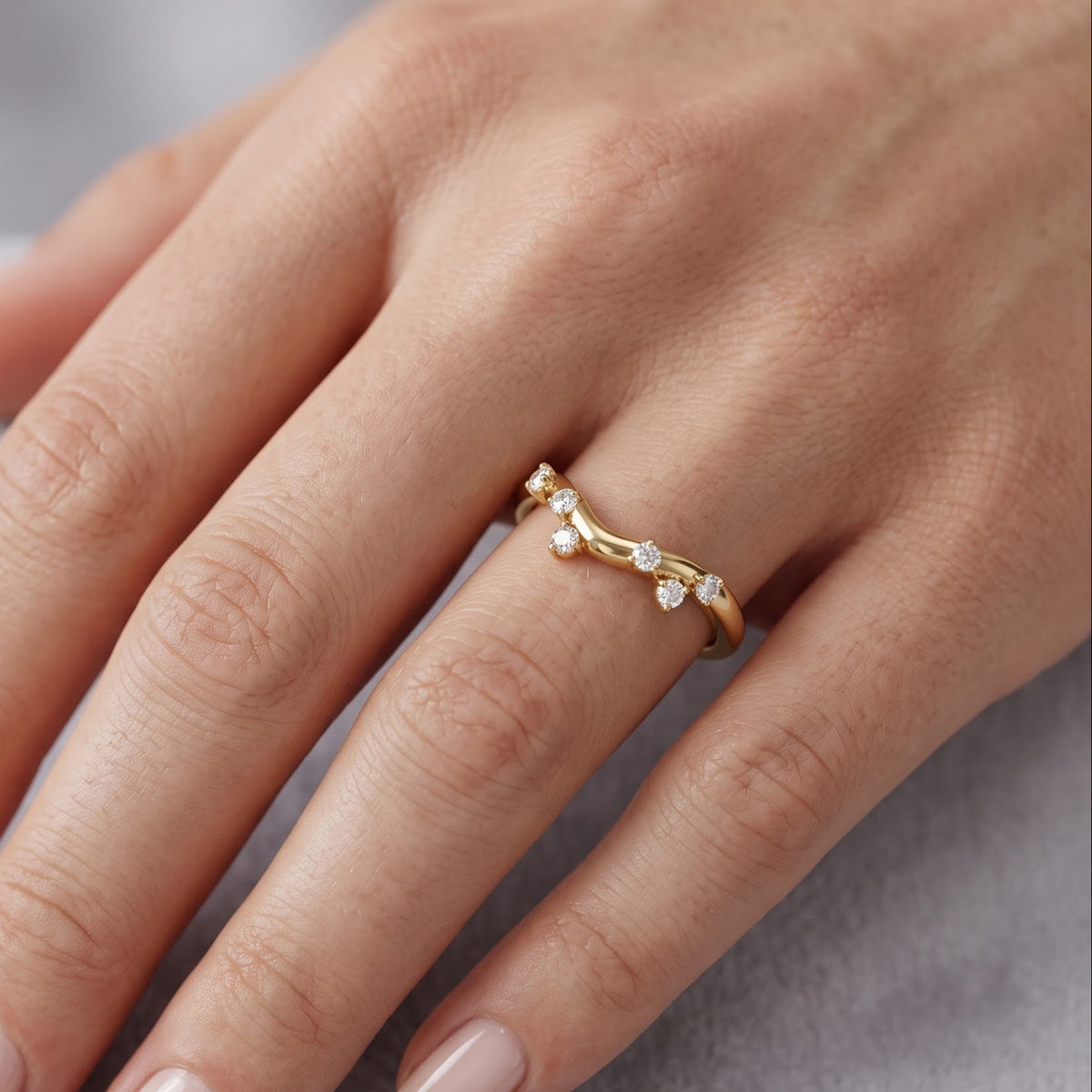 curved lab grown diamond band