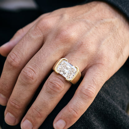 radiant diamond ring​

