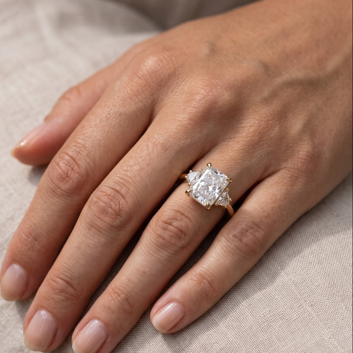 three stone diamond wedding rings