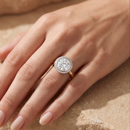 halo engagement ring round diamond​

