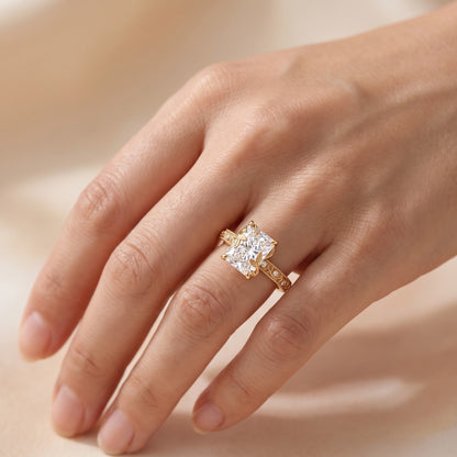 radiant cut wedding ring​

