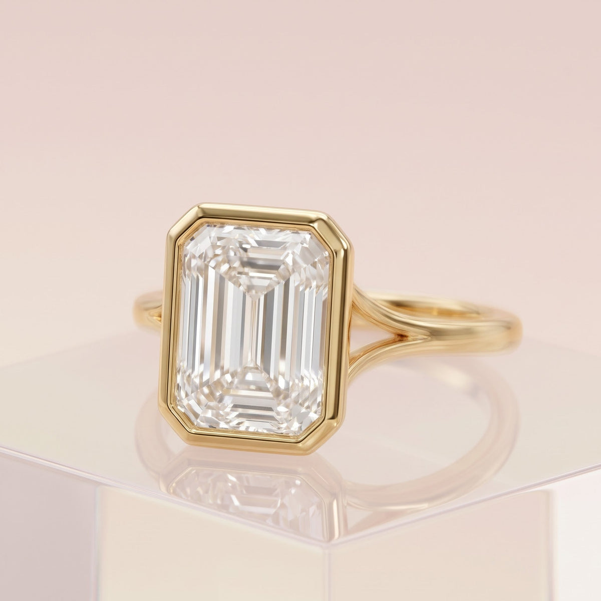 emerald diamond engagement ring gold​

