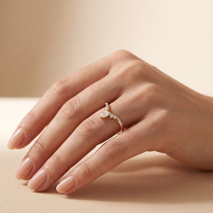 curved engagement ring​

