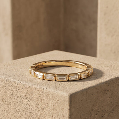 wedding bands with baguette diamonds​

