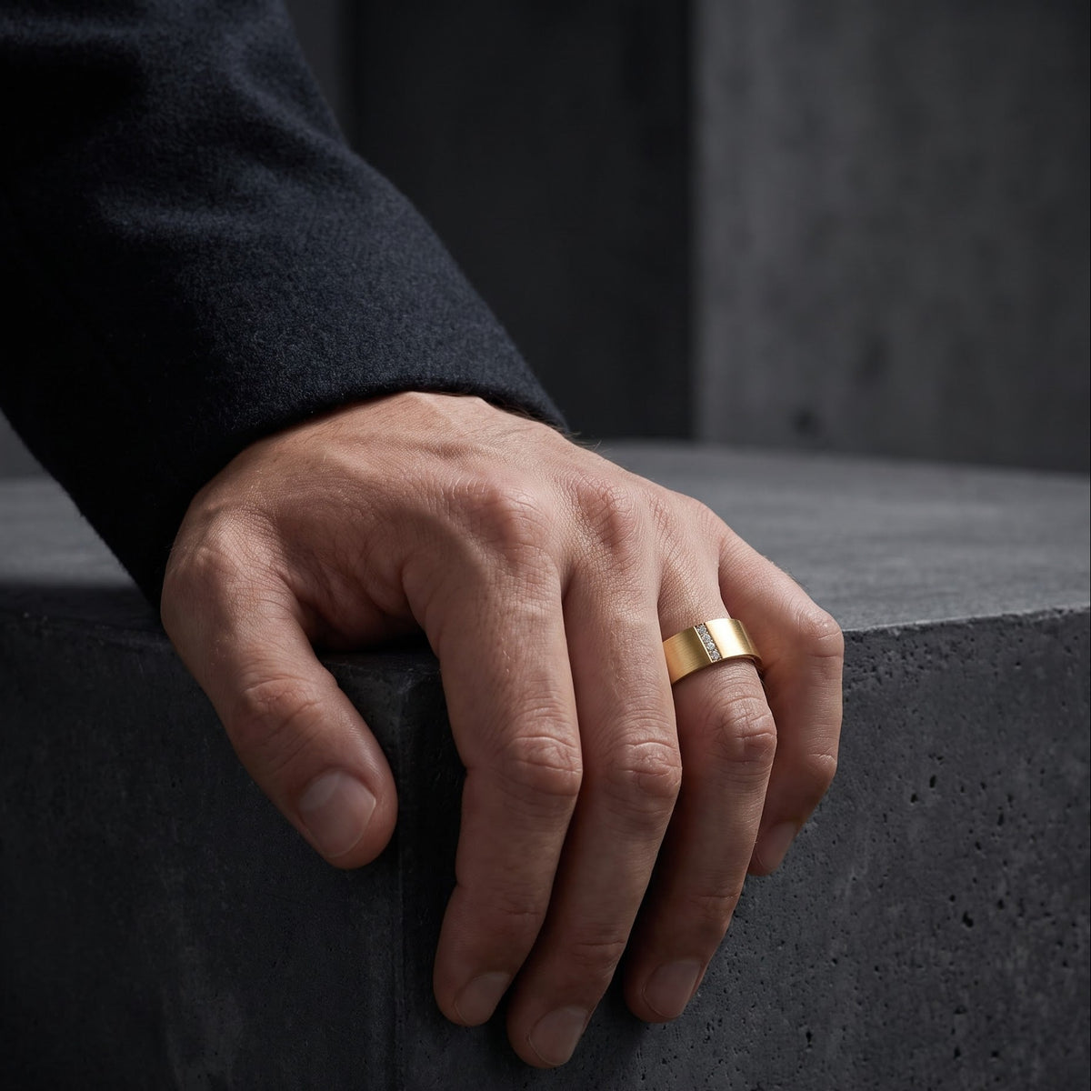 mens gold band​

