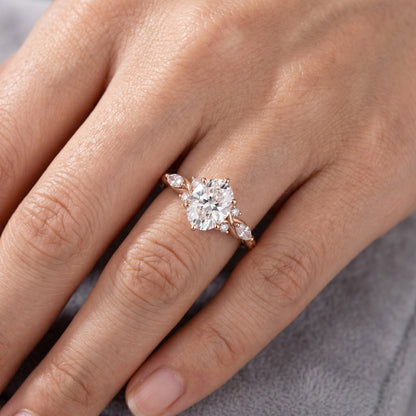 rose gold oval engagement rings​

