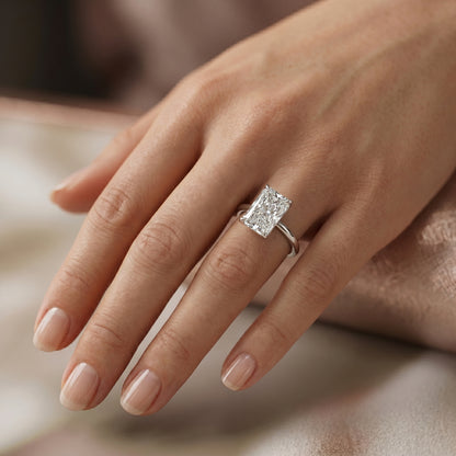 F/VS 1.00Ct Radiant Cut Lab Grown Diamond Ring in 14k Yellow Gold