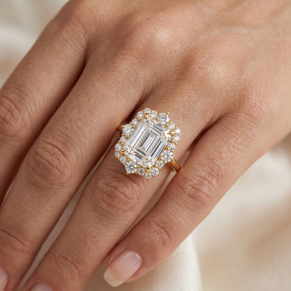 3.50 ct Emerald Lab-Grown Engagement Ring – Vintage Yellow Gold