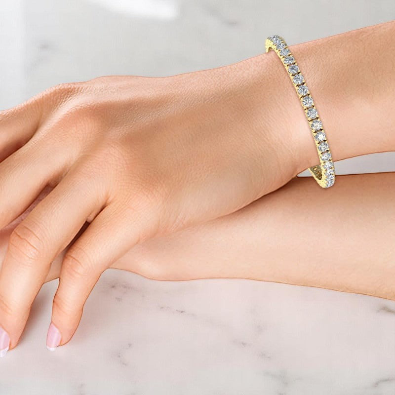 17.00 Carat Round Cut Lab Grown Diamond Tennis Bracelet, 14K Gold, Modern Jewelry Piece