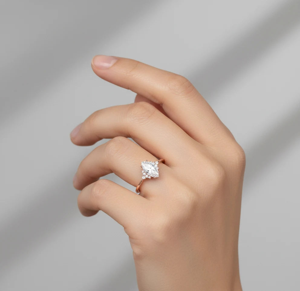 solitaire marquise diamond ring
