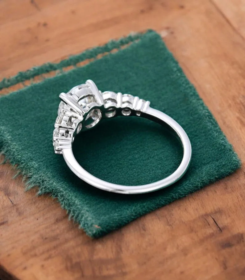 1.00 ct Lab-Grown Diamond Ring | Round & Classic Design