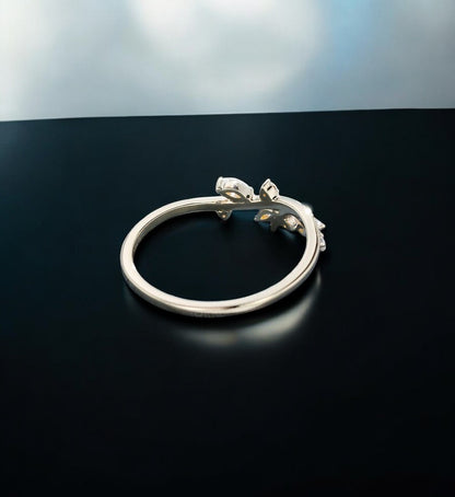 0.150ct Marquise & Round Cut Natural Diamond Curved Wedding Band