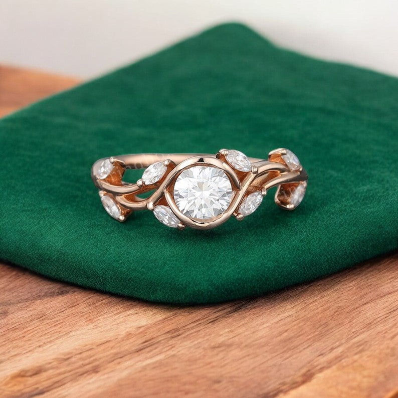 Vintage 0.50ct Round Cut Leaf Lab Grown Diamond Engagement Ring