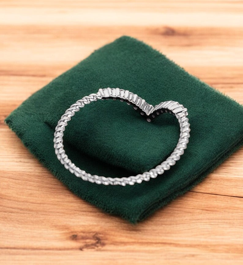 0.110 Ct White Gold Moissanite Chevron Wedding Band Ring