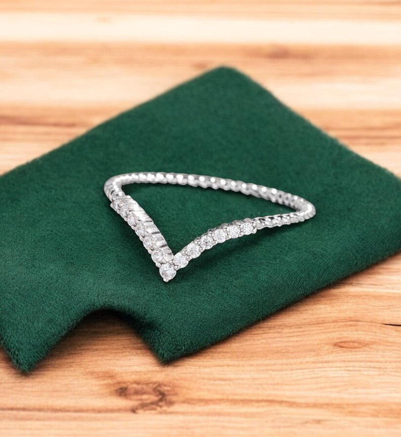 0.110 Ct White Gold Moissanite Chevron Wedding Band Ring