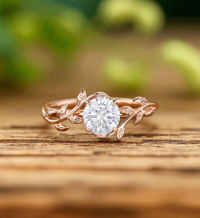 Vintage 1.00ct Round Cut Leaf Lab Grown Diamond Engagement Ring