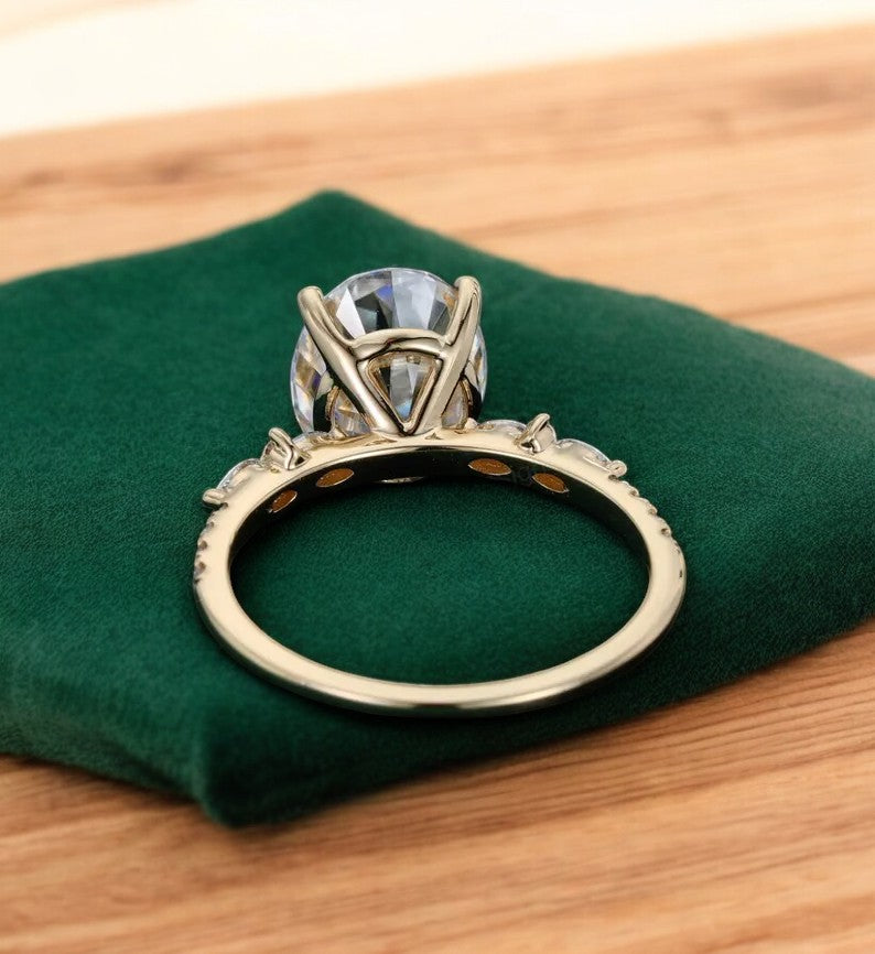 2.800 ct Vintage Oval Engagement Ring, 14K Solid Yellow Gold