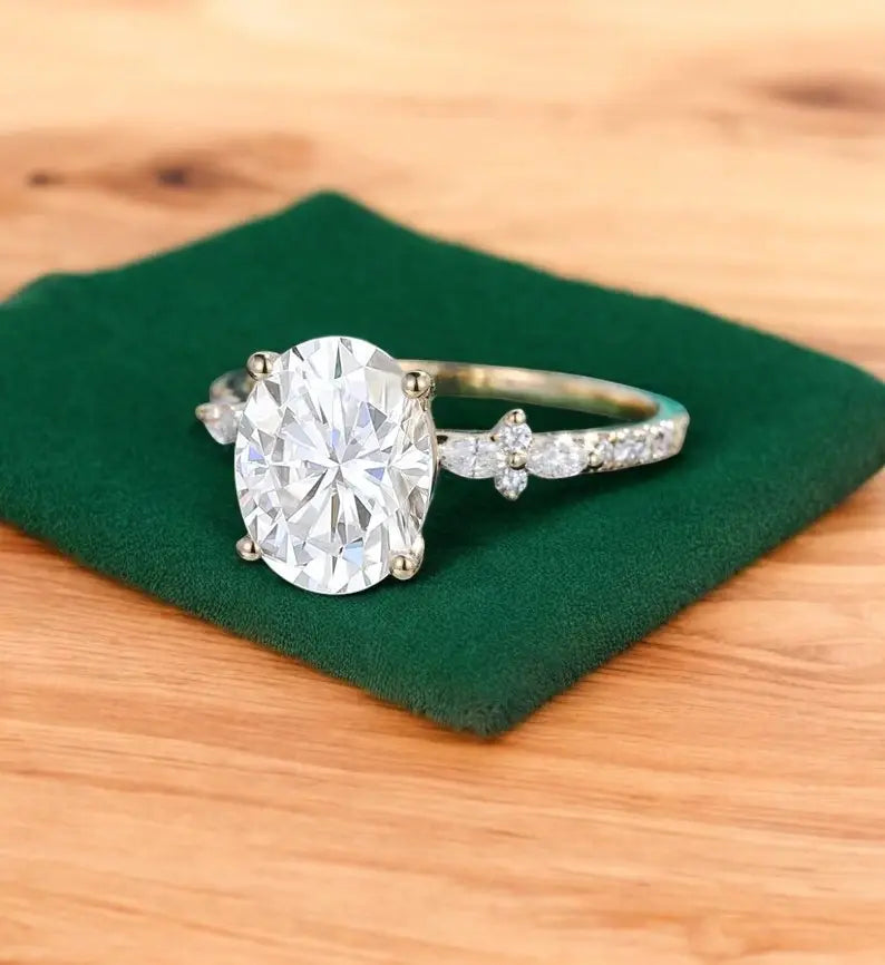 2.800 ct Vintage Oval Engagement Ring, 14K Solid Yellow Gold