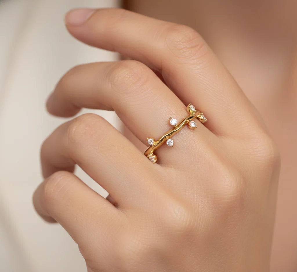 dainty diamond wedding bands
