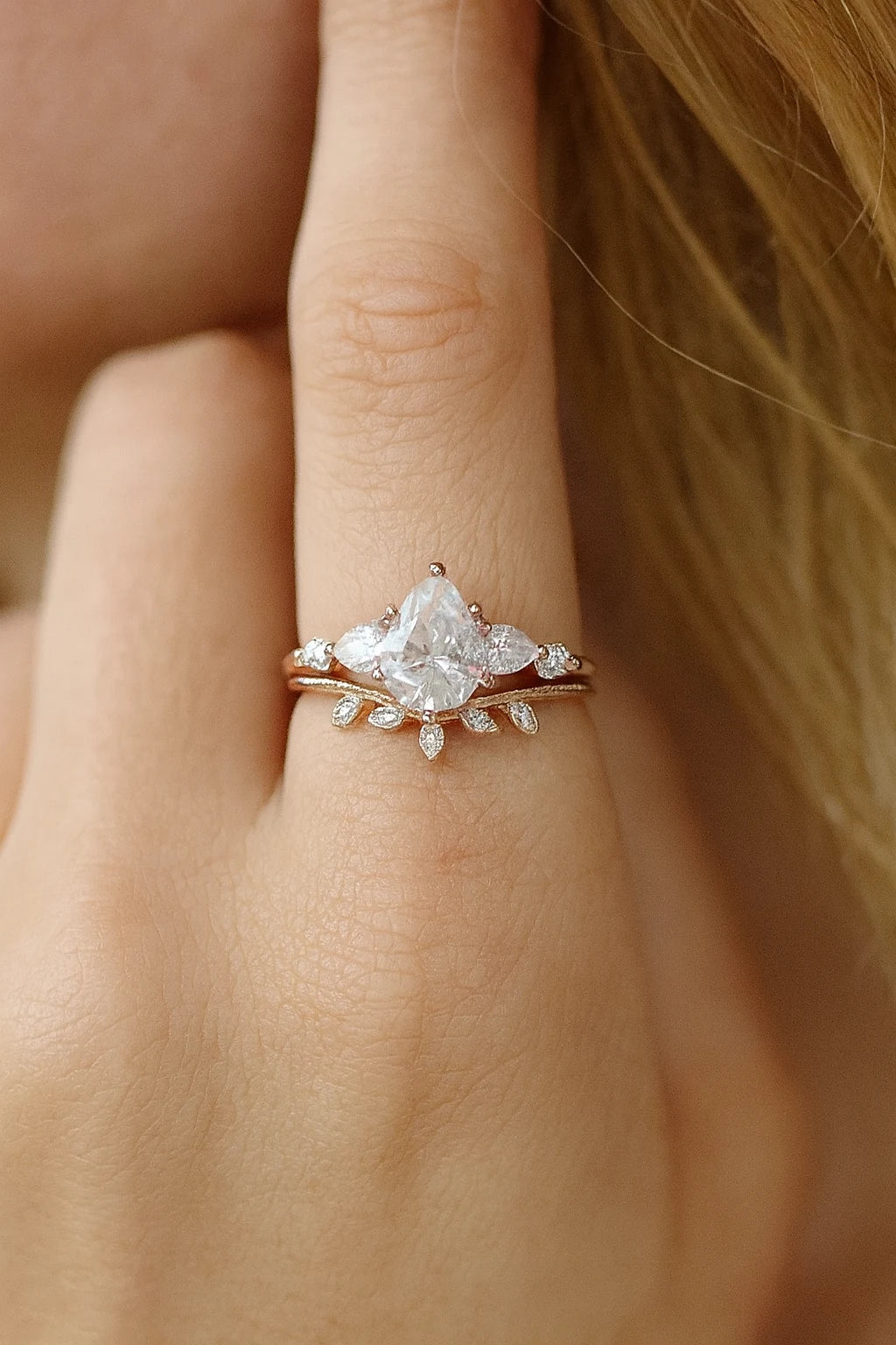 pear diamond wedding band
