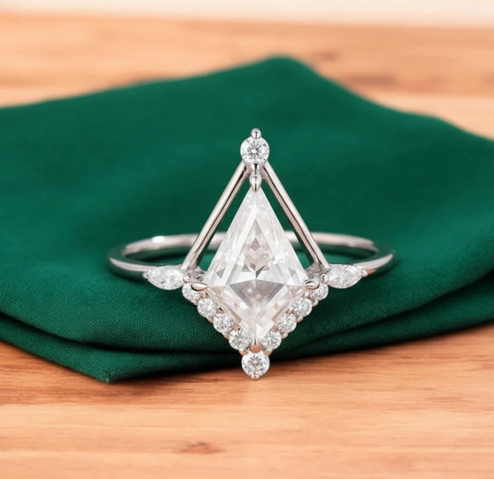 1.700ct Vintage Kite-Cut Lab-Grown Diamond Engagement Ring