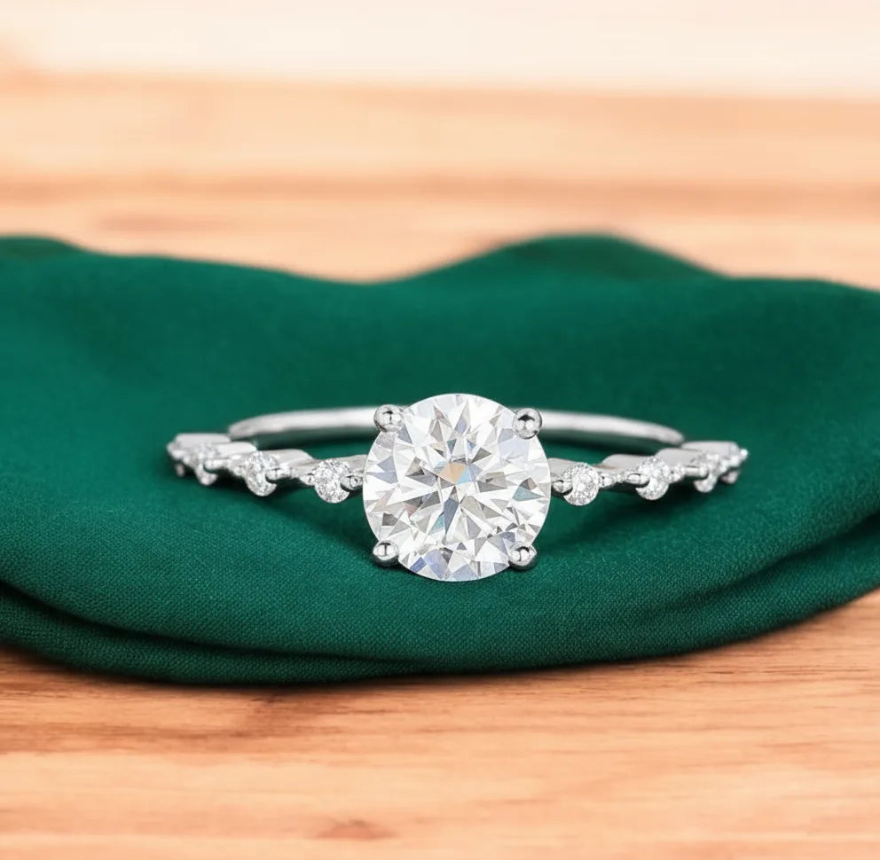 round brilliant diamond engagement ring