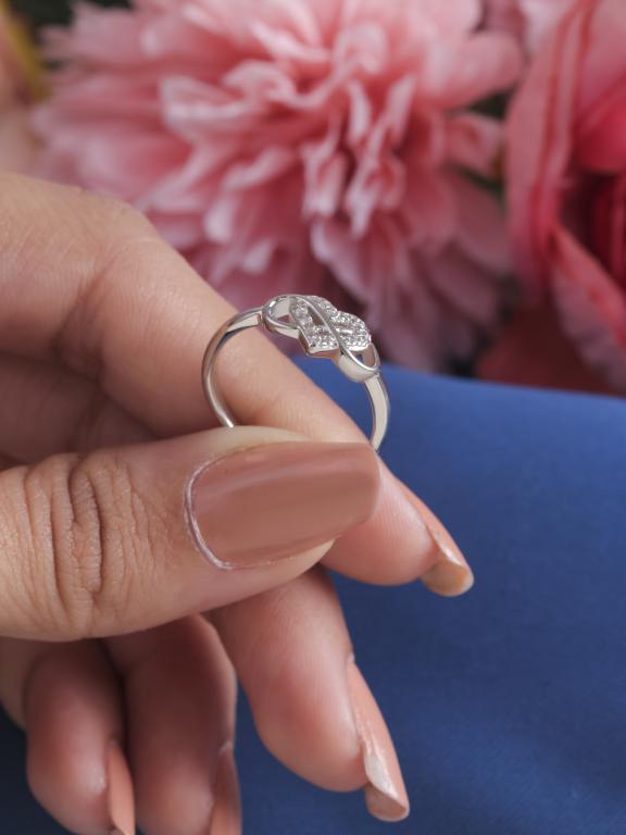  Solitaire Ring