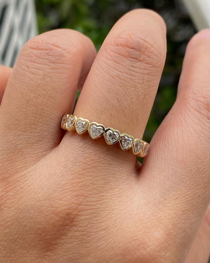 Moissanite Band