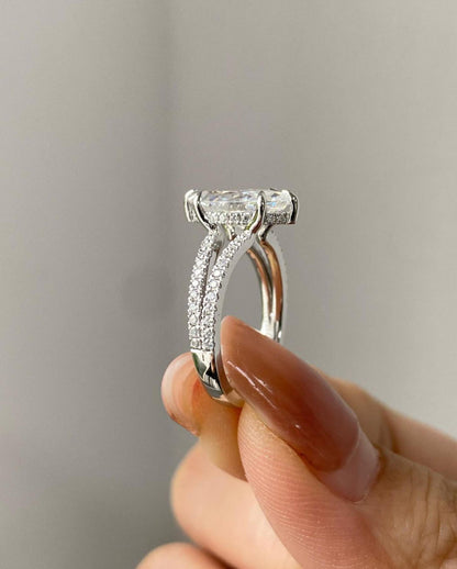 White Gold ring