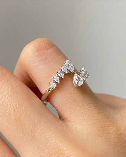 Moissanite Ring 