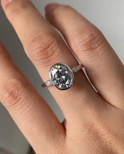 Oval Cut