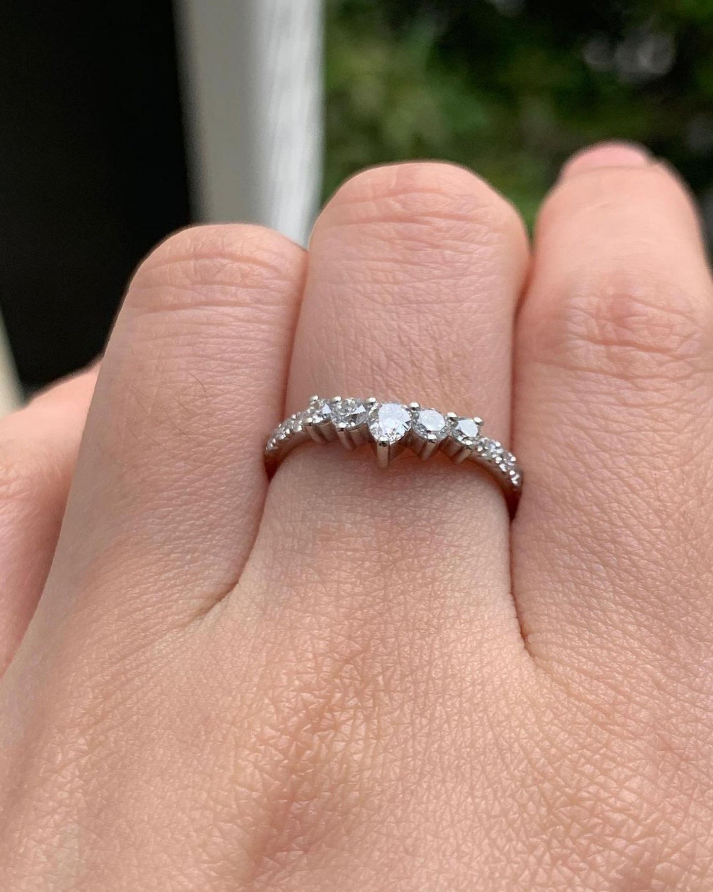 Pear & Round cut Curved Moissanite Band