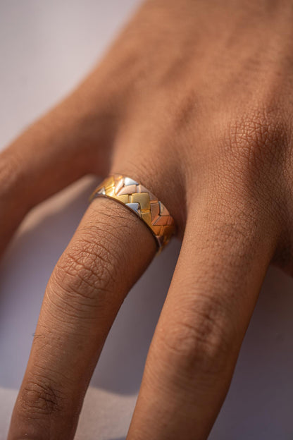Gold Men's Ring