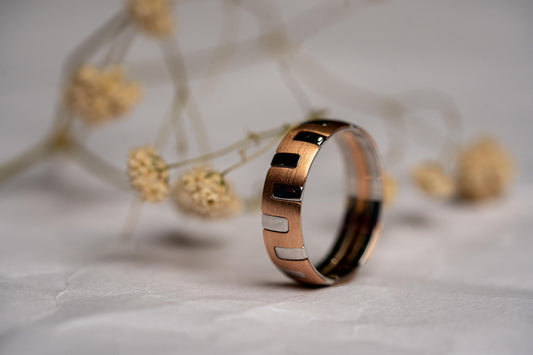 Men's wedding band